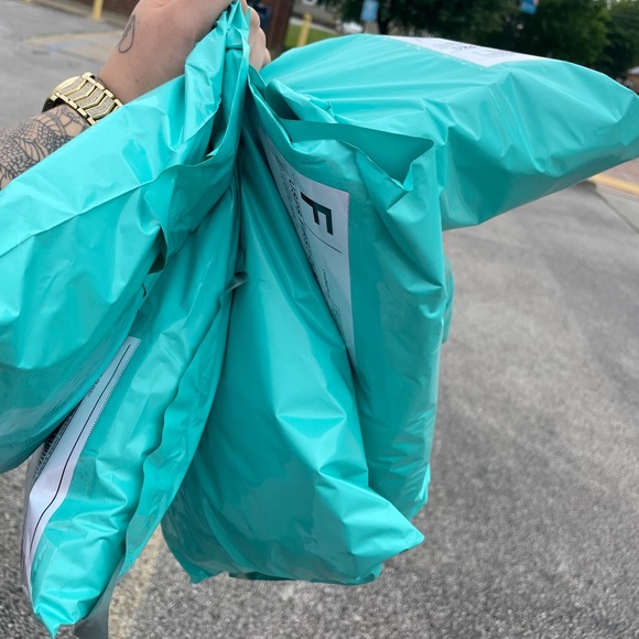 Meet your Posher, Haley - Picture 3 of 3